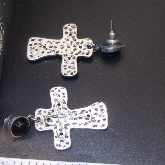 3 pairs silver & gold tone earrings Cross,Bows and Snakes - Picture 4 of 6